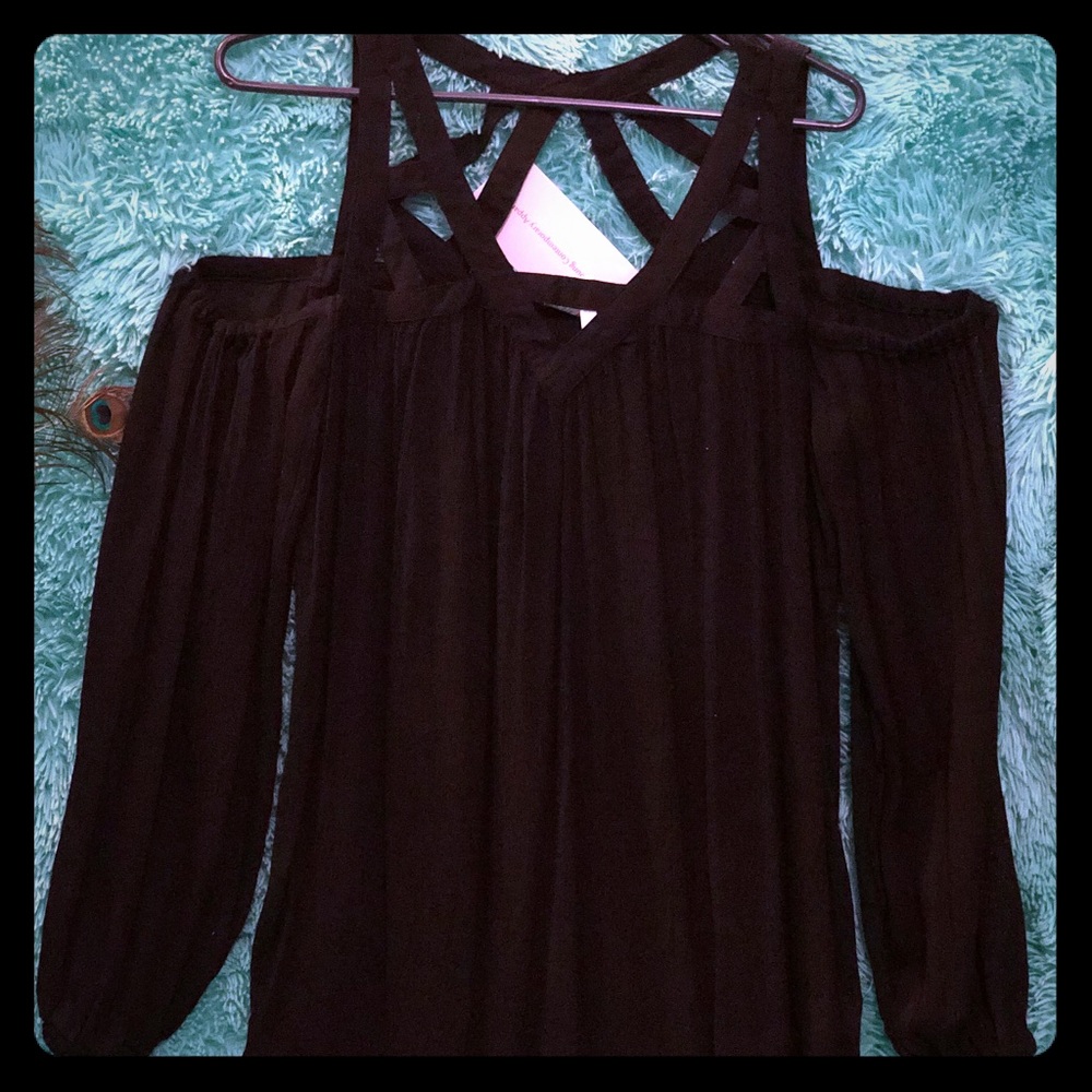 Boutique LS “ Cold Shoulder” blouse